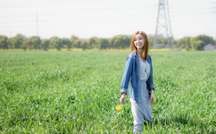 哔哩哔哩高清免费观看边打电话